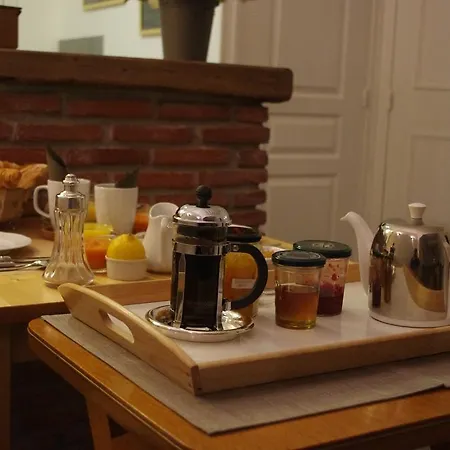Dans L'atelier De R 3* Ruão