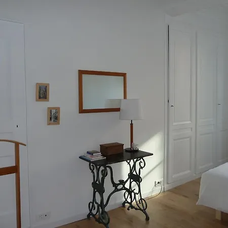 Bed & Breakfast Dans L'atelier De R 3*