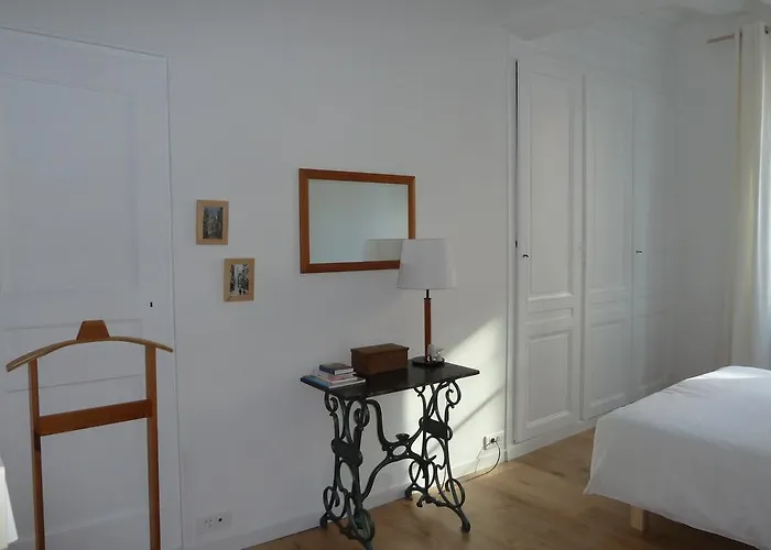 Couette-café Dans L'atelier De R 3*